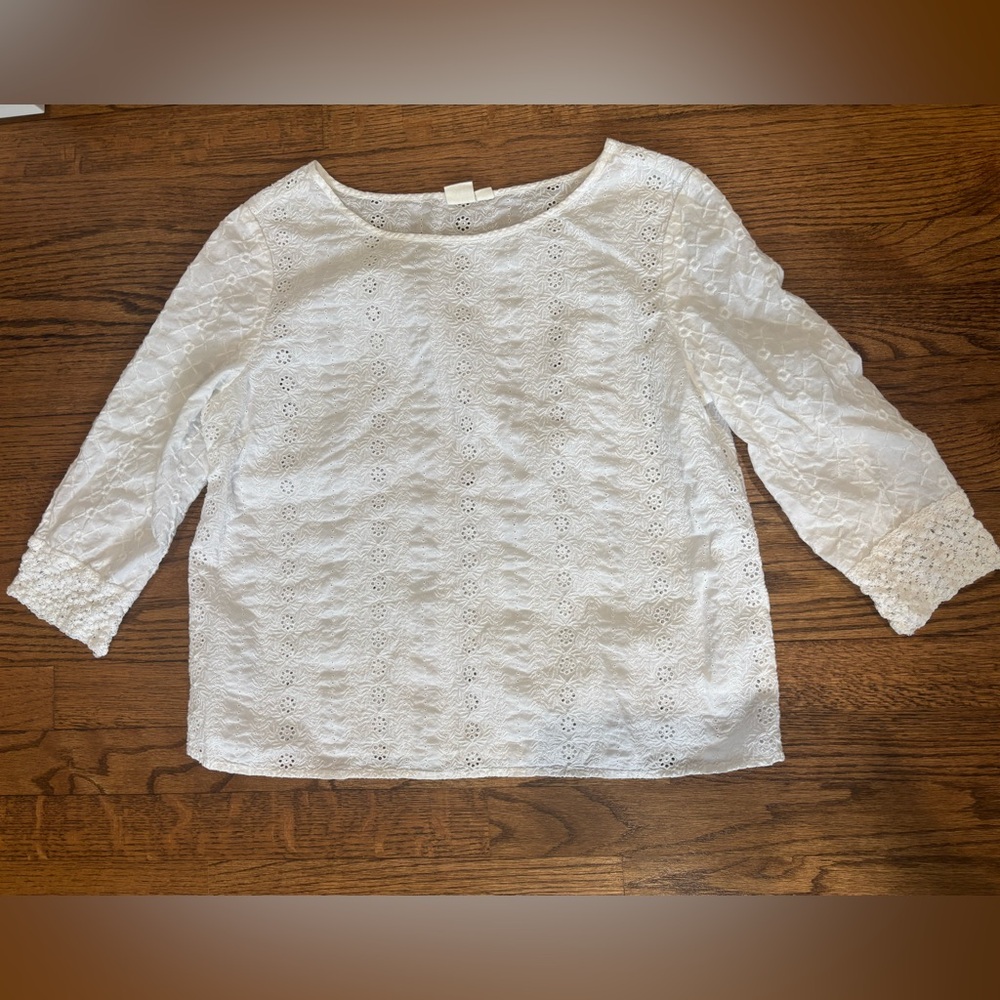 Gap size M white shirt